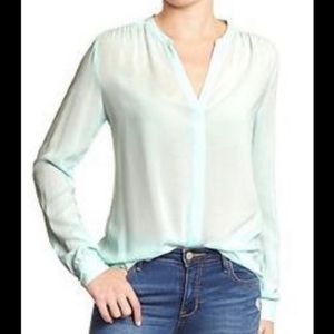 Old Navy Split Neck Covered Placket Top Medium